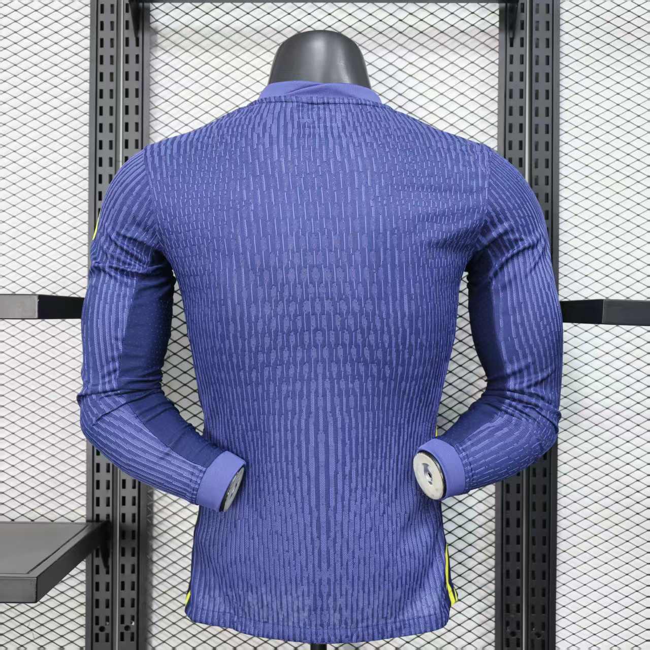 Player_25-26 Atlético Madrid Away Long Sleeve - Image 11