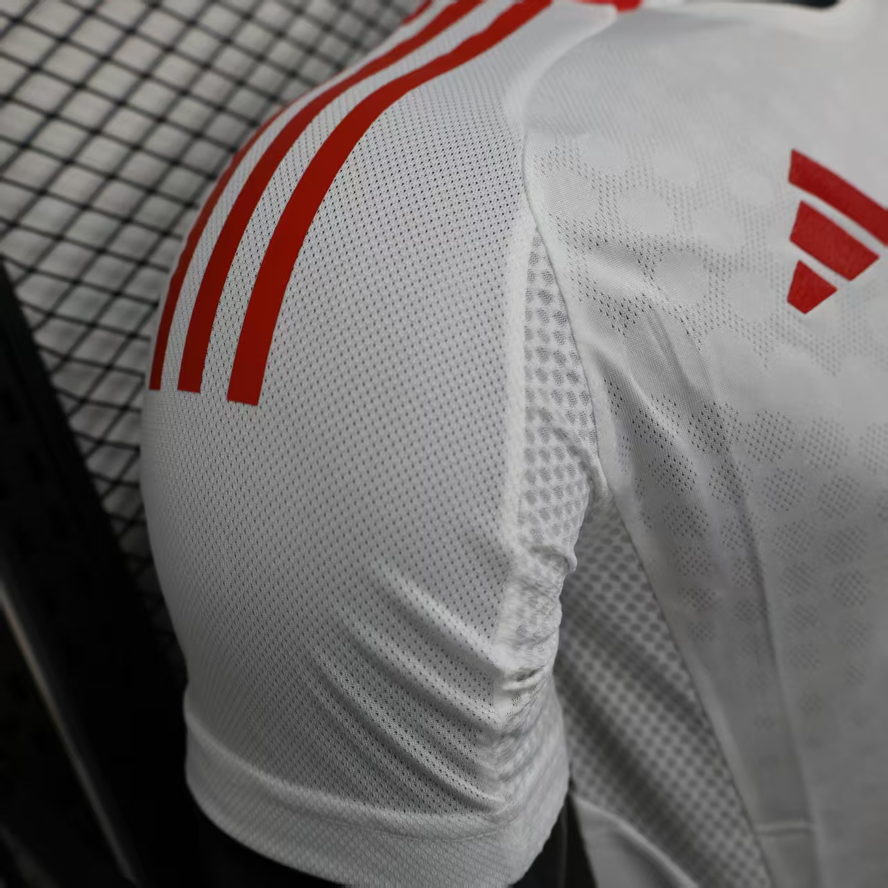 Player_25-26 Liverpool Away - Image 7