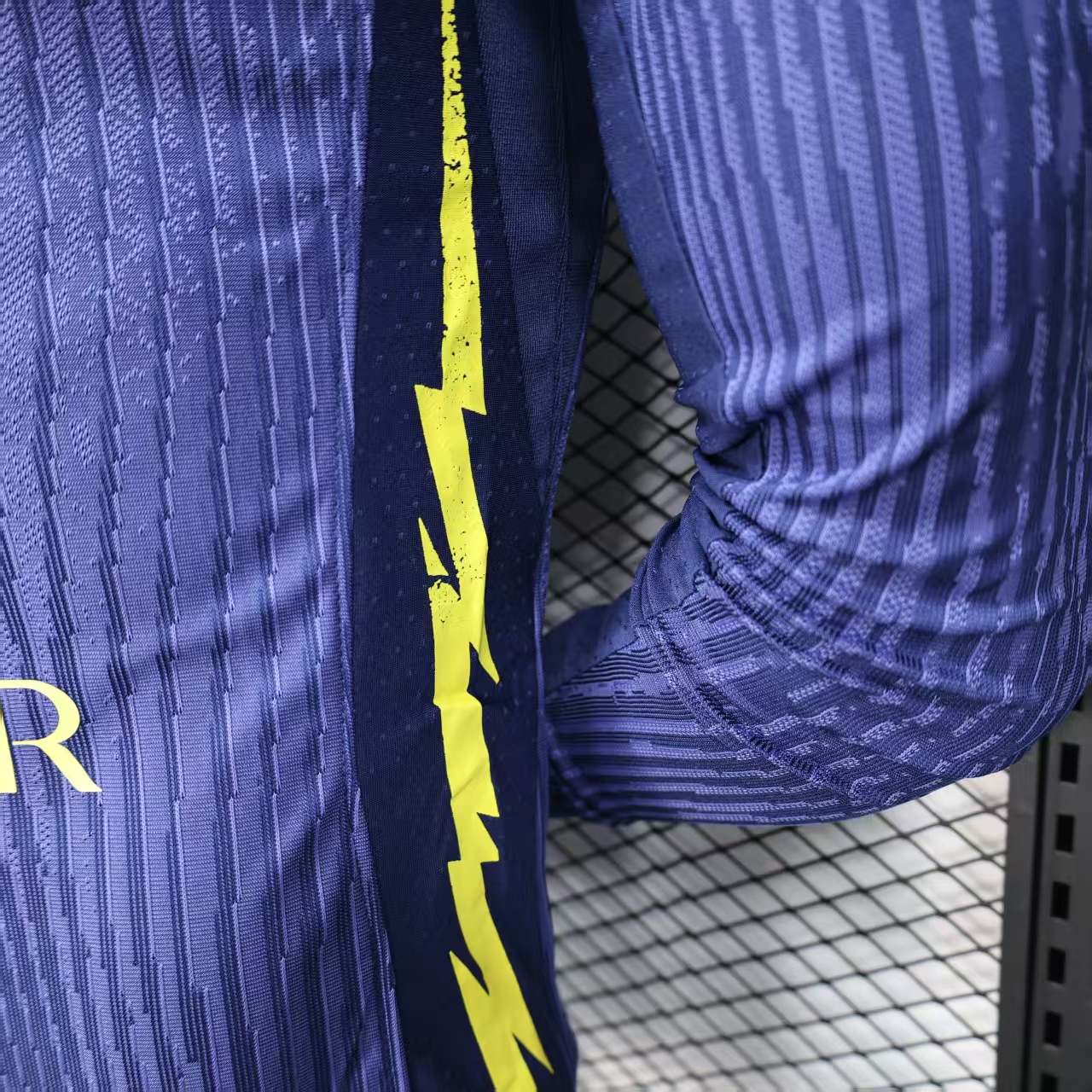 Player_25-26 Atlético Madrid Away Long Sleeve - Image 7